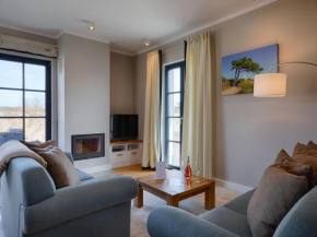 Reetland am Meer - Premium Reetdachvilla mit 3 Schlafzimmern, Sauna und Kamin F26